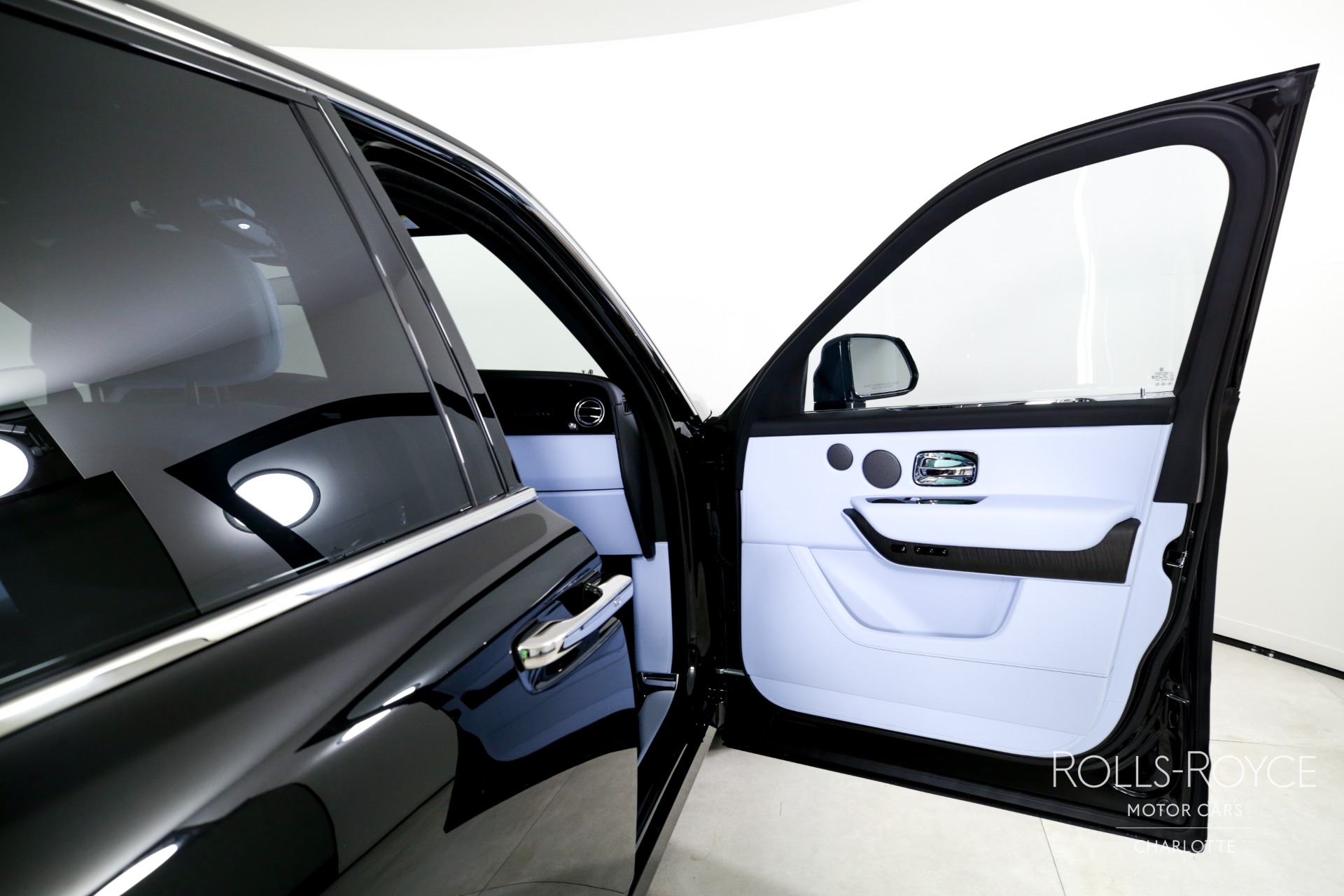 New 2025 Rolls-Royce Cullinan | Charlotte, NC