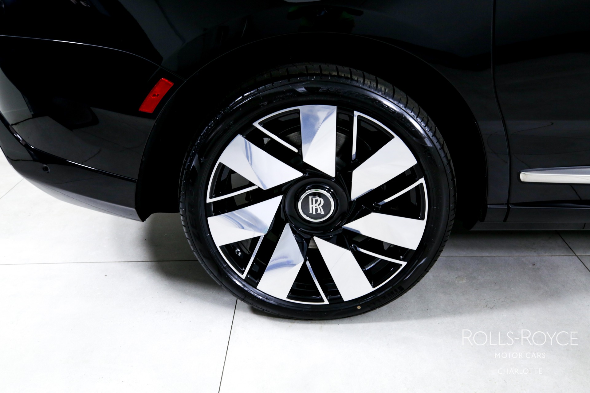New 2025 Rolls-Royce Cullinan | Charlotte, NC