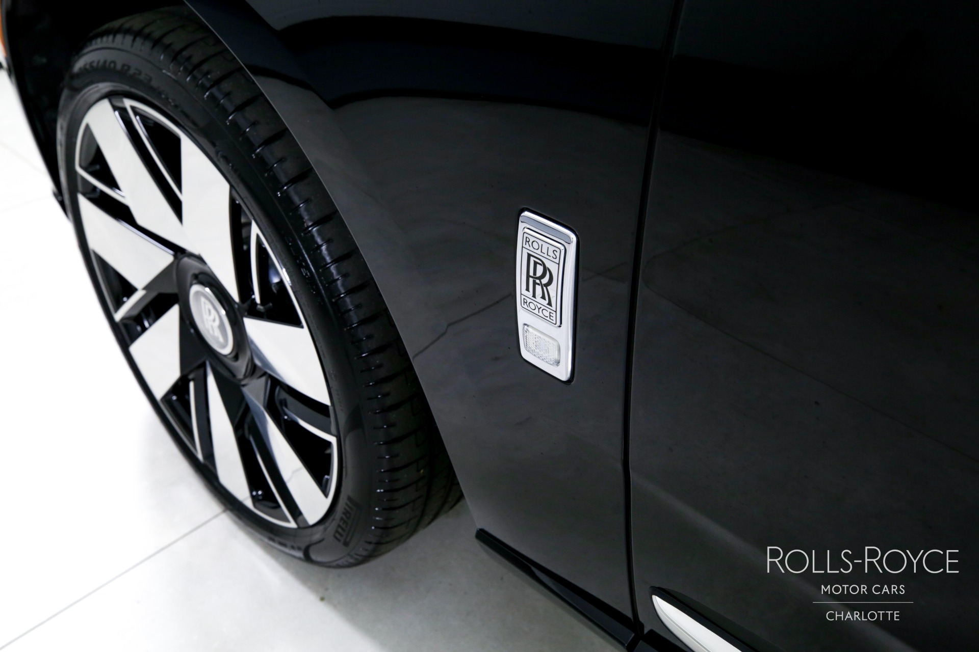 New 2025 Rolls-Royce Cullinan | Charlotte, NC