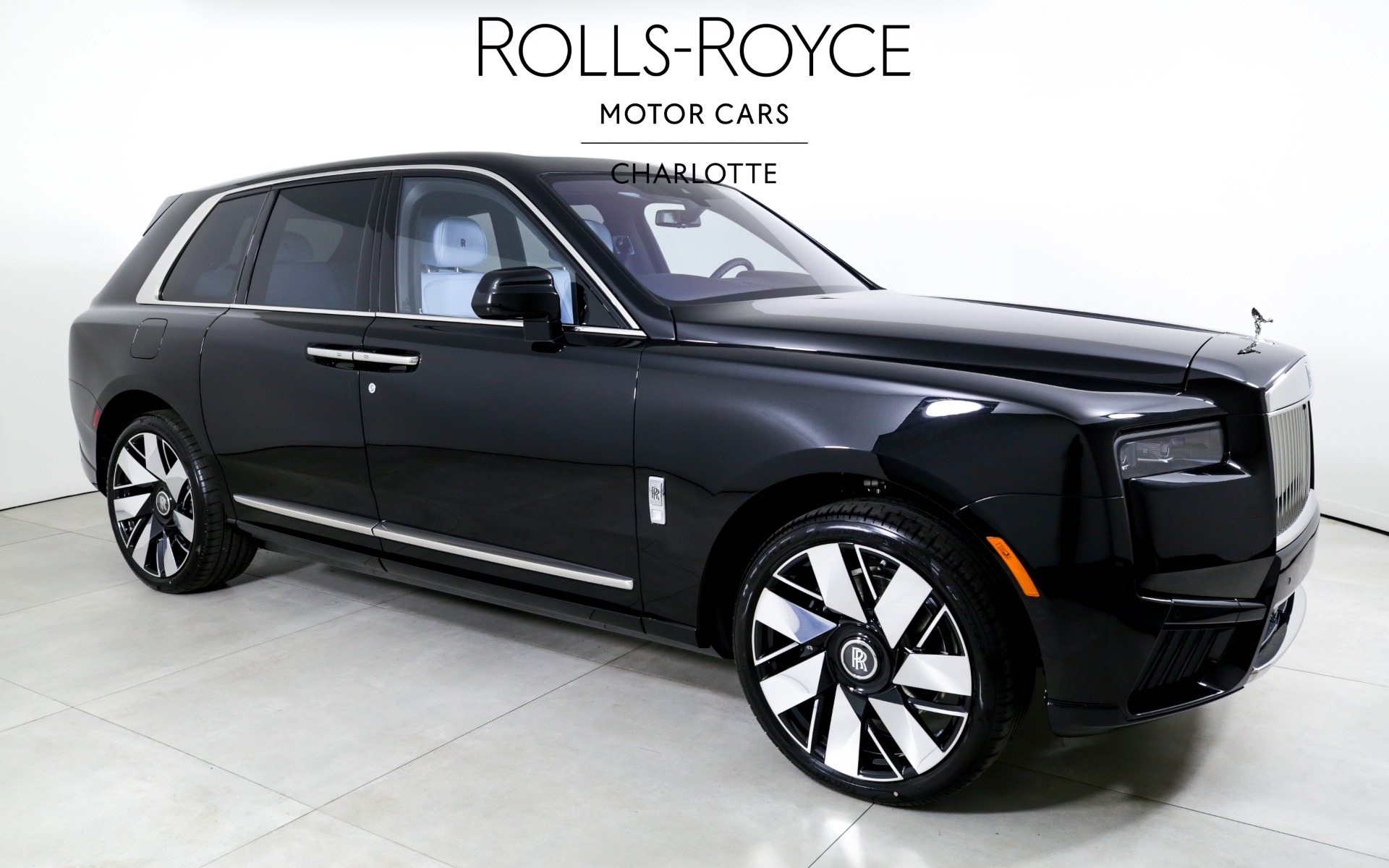 New 2025 Rolls-Royce Cullinan | Charlotte, NC