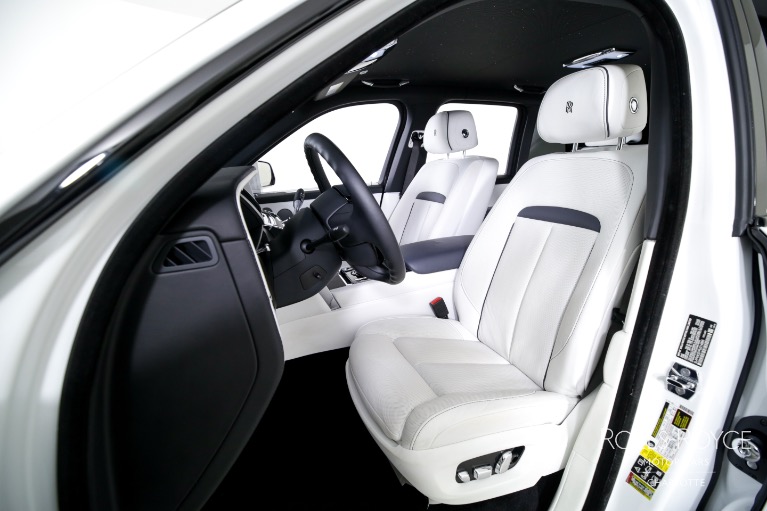 Used-2023-Rolls-Royce-Cullinan