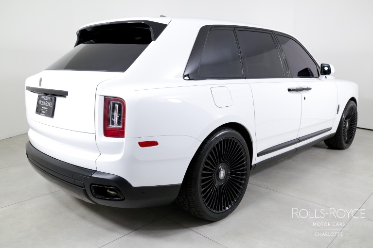 Used-2023-Rolls-Royce-Cullinan