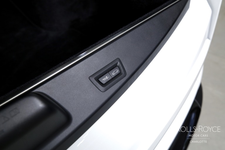 Used-2023-Rolls-Royce-Cullinan