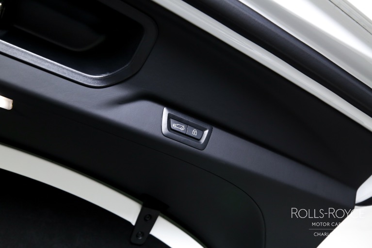 Used-2023-Rolls-Royce-Cullinan