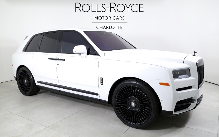 Used-2023-Rolls-Royce-Cullinan