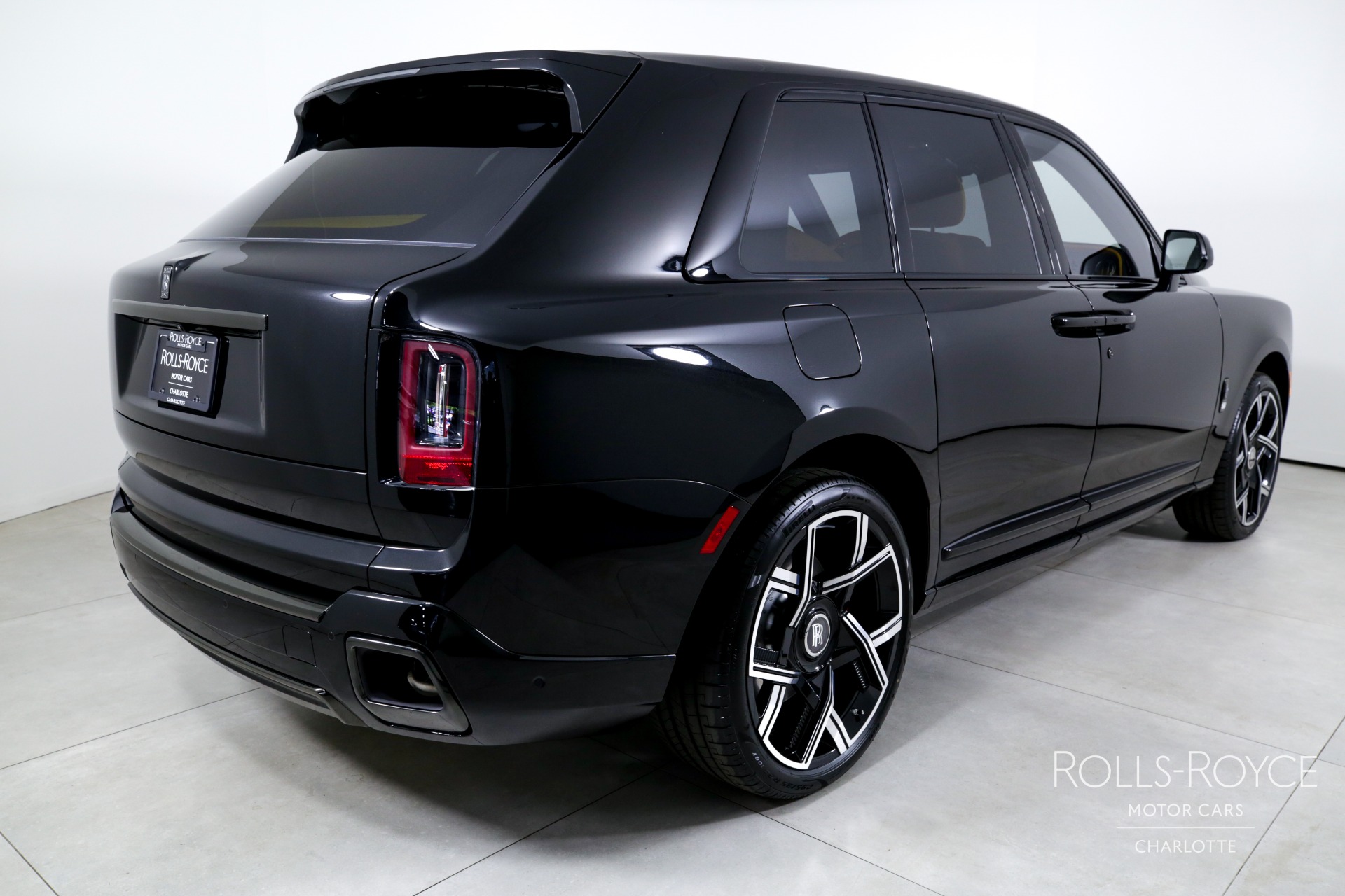 New 2025 Rolls-Royce Black Badge Cullinan | Charlotte, NC