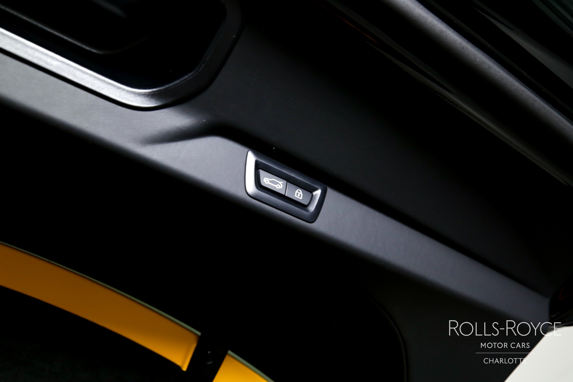 New 2025 Rolls-Royce Black Badge Cullinan | Charlotte, NC