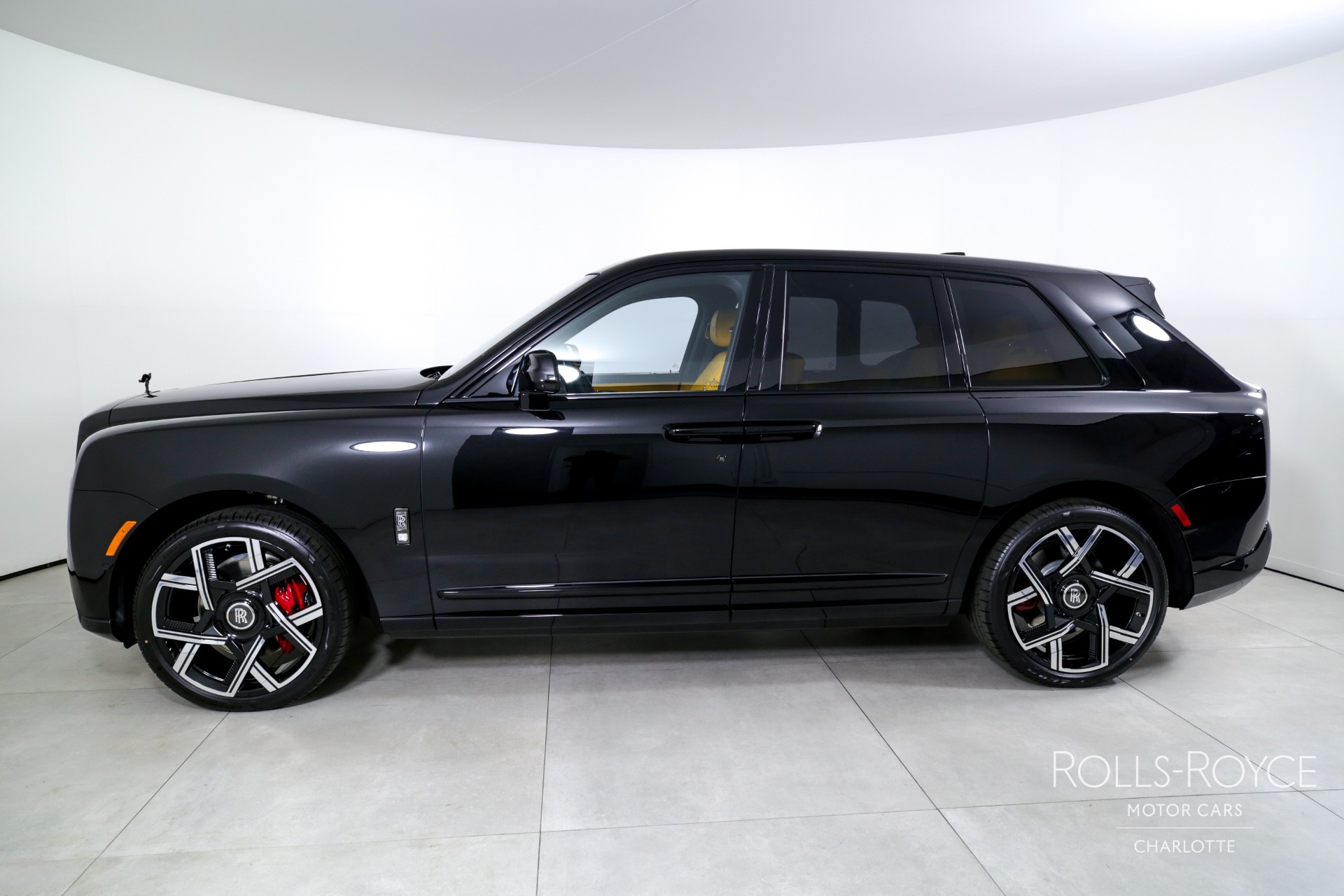 New 2025 Rolls-Royce Black Badge Cullinan | Charlotte, NC