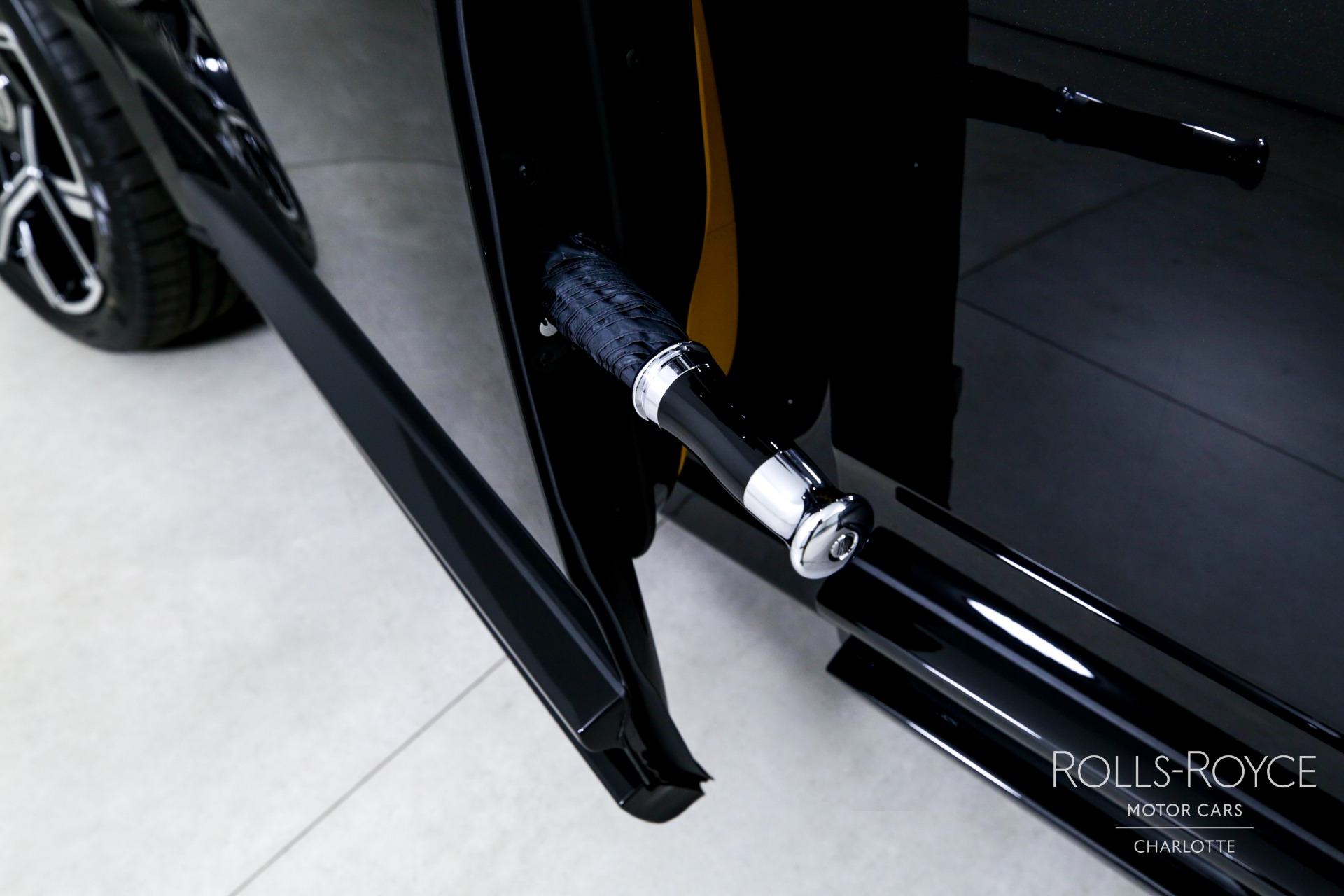 New 2025 Rolls-Royce Black Badge Cullinan | Charlotte, NC