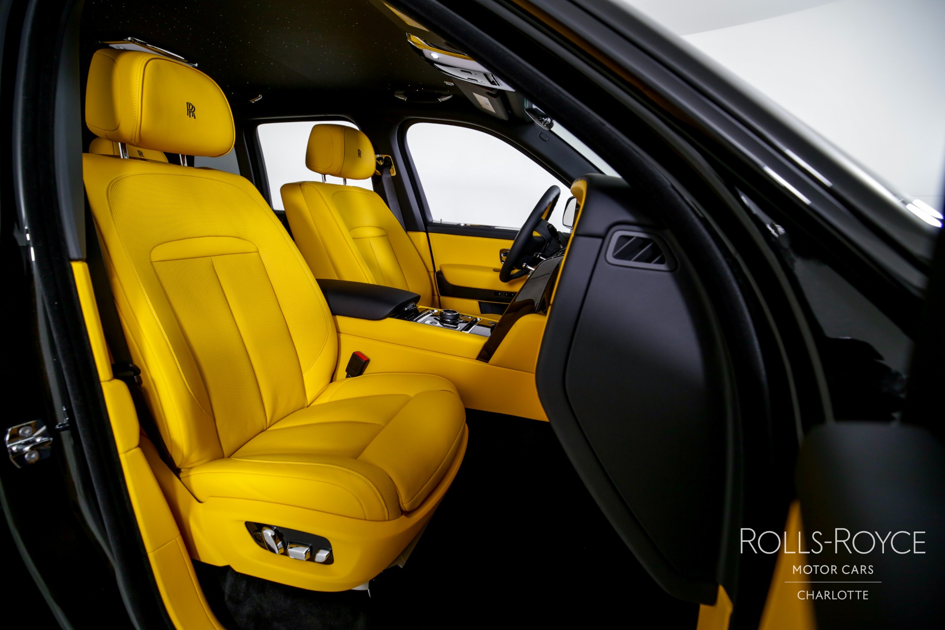 New 2025 Rolls-Royce Black Badge Cullinan | Charlotte, NC