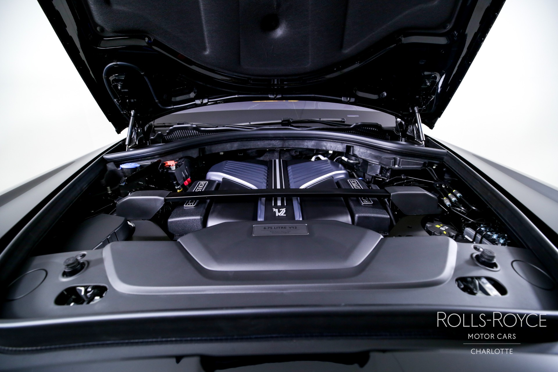 New 2025 Rolls-Royce Black Badge Cullinan | Charlotte, NC