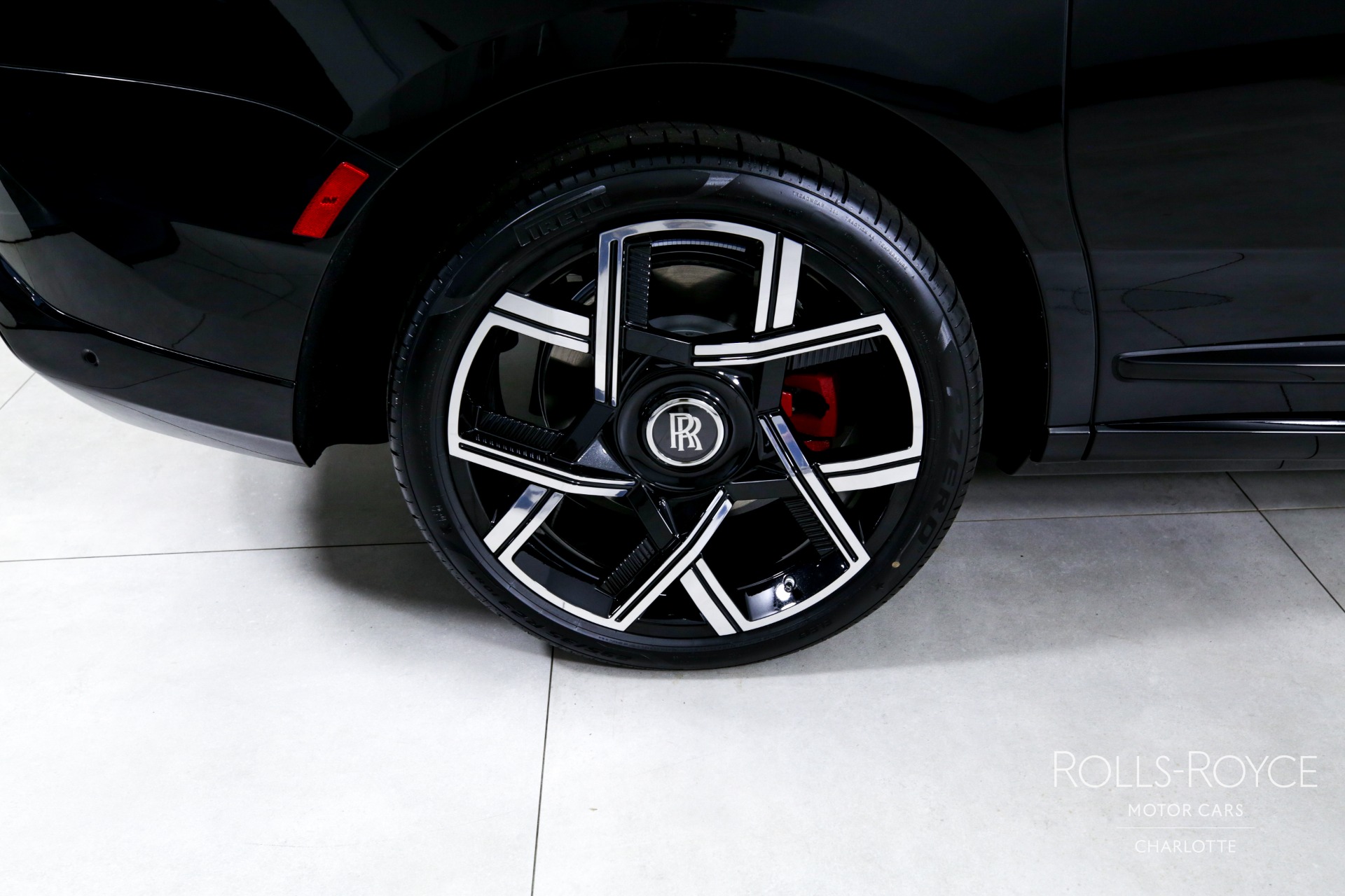 New 2025 Rolls-Royce Black Badge Cullinan | Charlotte, NC