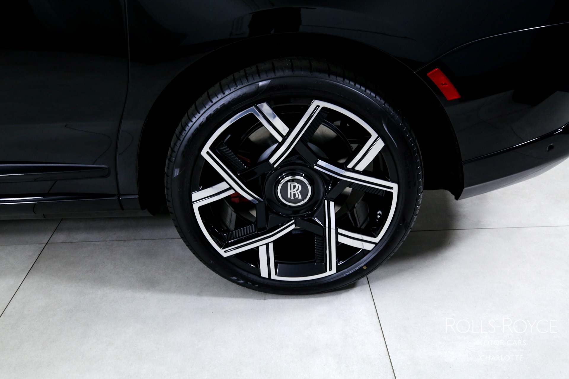 New 2025 Rolls-Royce Black Badge Cullinan | Charlotte, NC