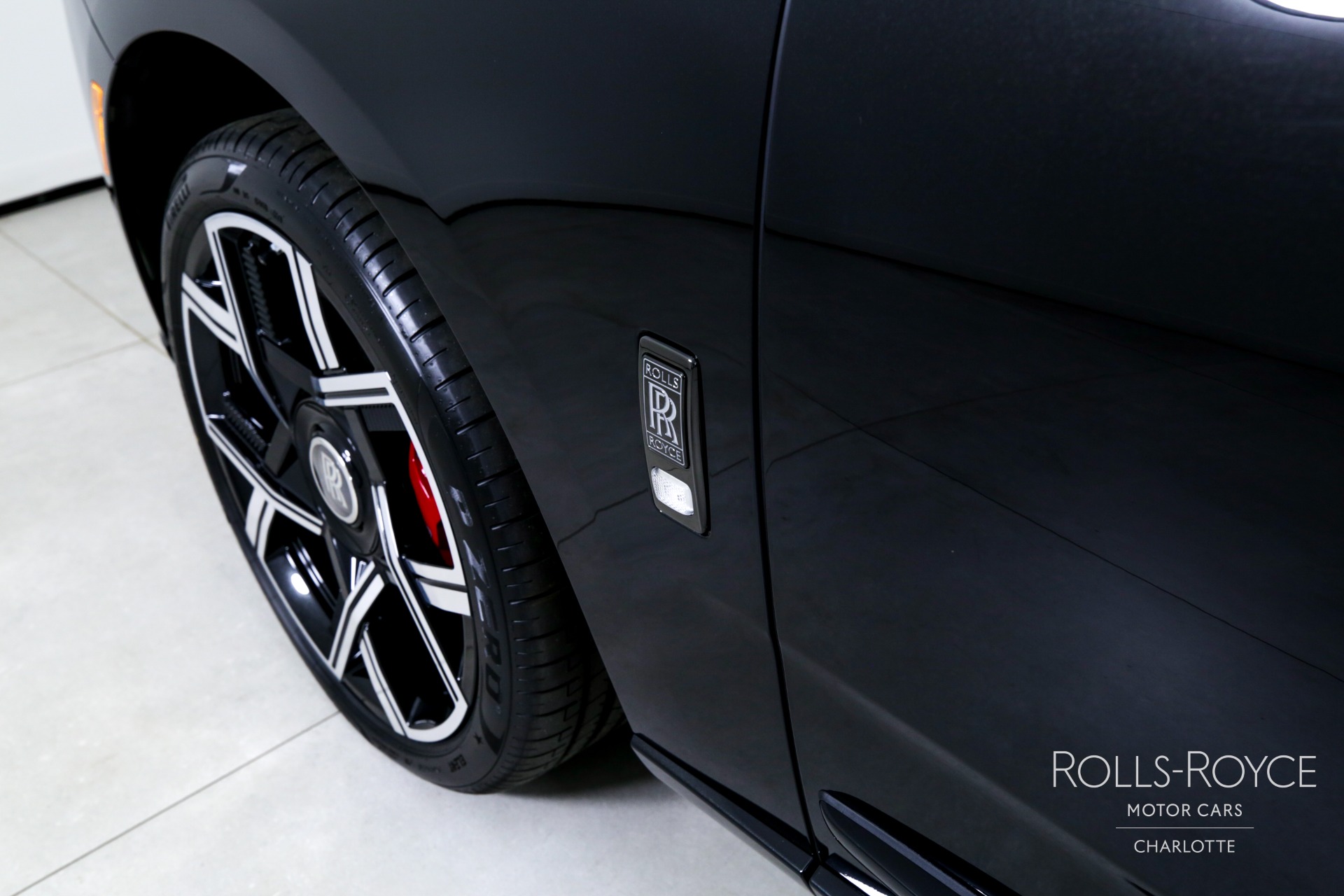 New 2025 Rolls-Royce Black Badge Cullinan | Charlotte, NC