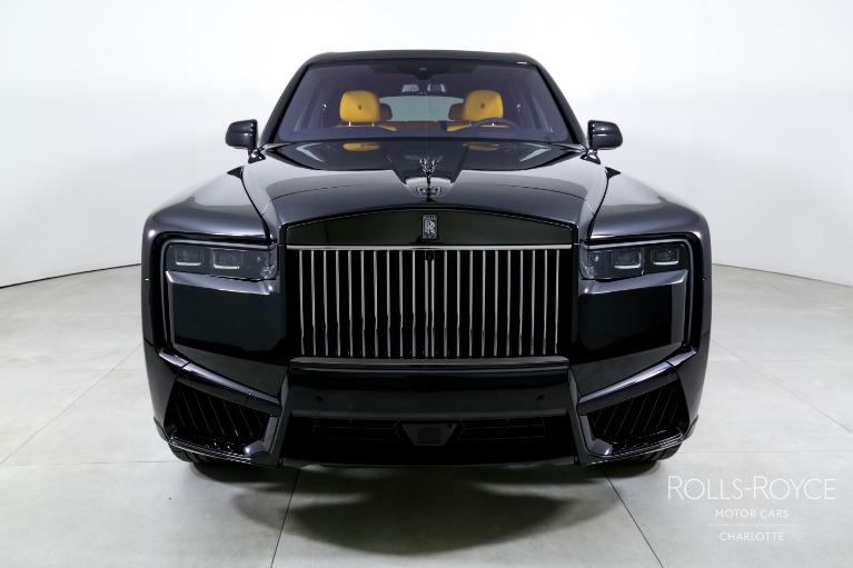 New-2025-Rolls-Royce-Black-Badge-Cullinan
