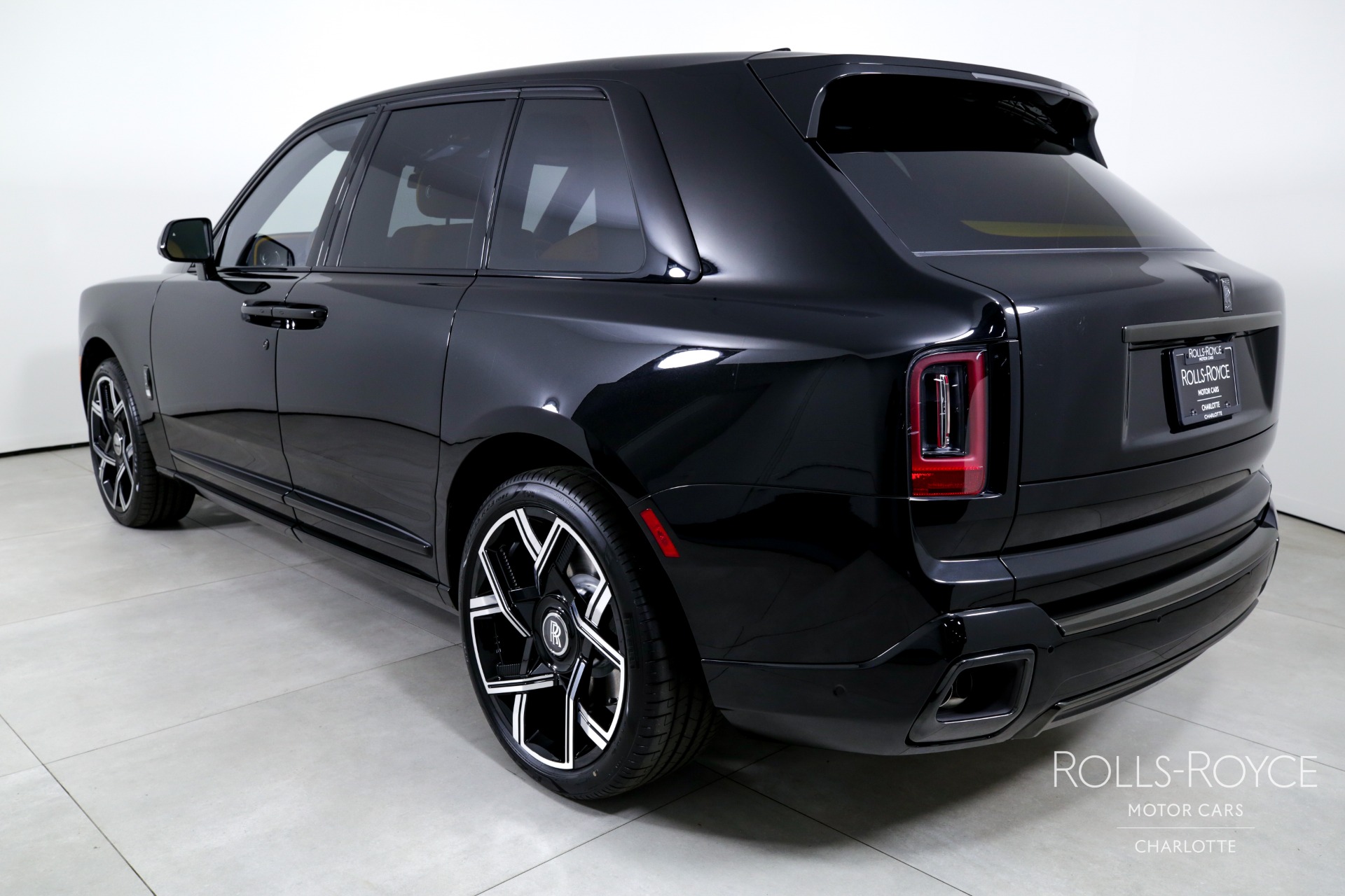 New 2025 Rolls-Royce Black Badge Cullinan | Charlotte, NC
