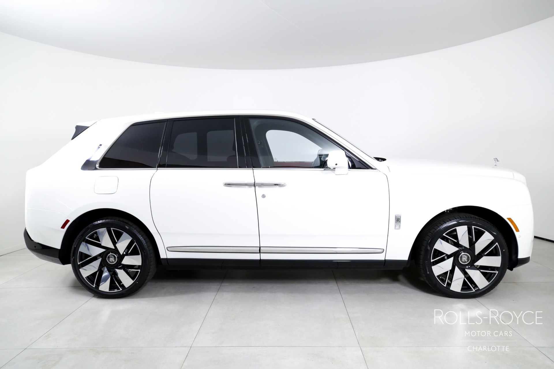 New 2025 Rolls-Royce Cullinan | Charlotte, NC