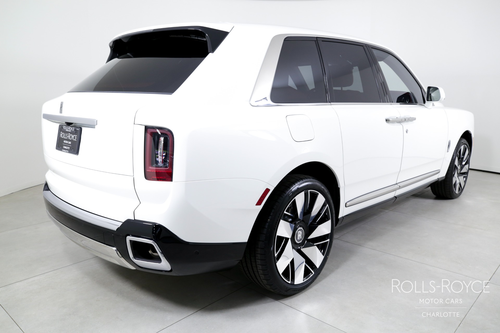 New 2025 Rolls-Royce Cullinan | Charlotte, NC
