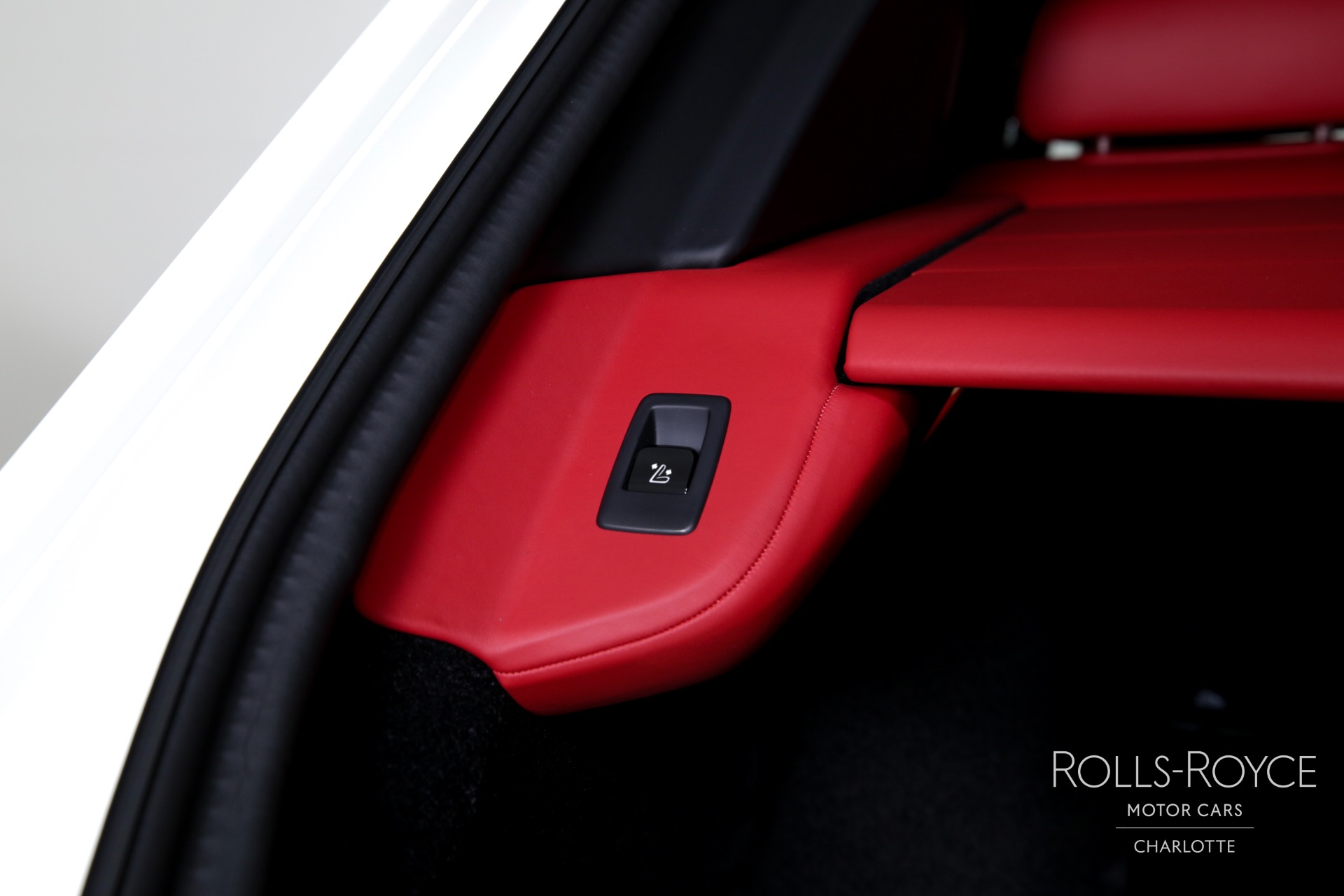 New 2025 Rolls-Royce Cullinan | Charlotte, NC