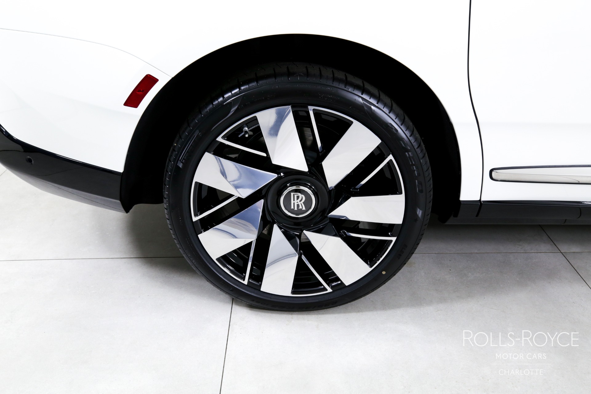 New 2025 Rolls-Royce Cullinan | Charlotte, NC