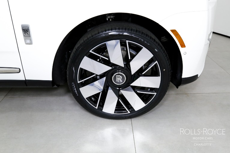 New-2025-Rolls-Royce-Cullinan