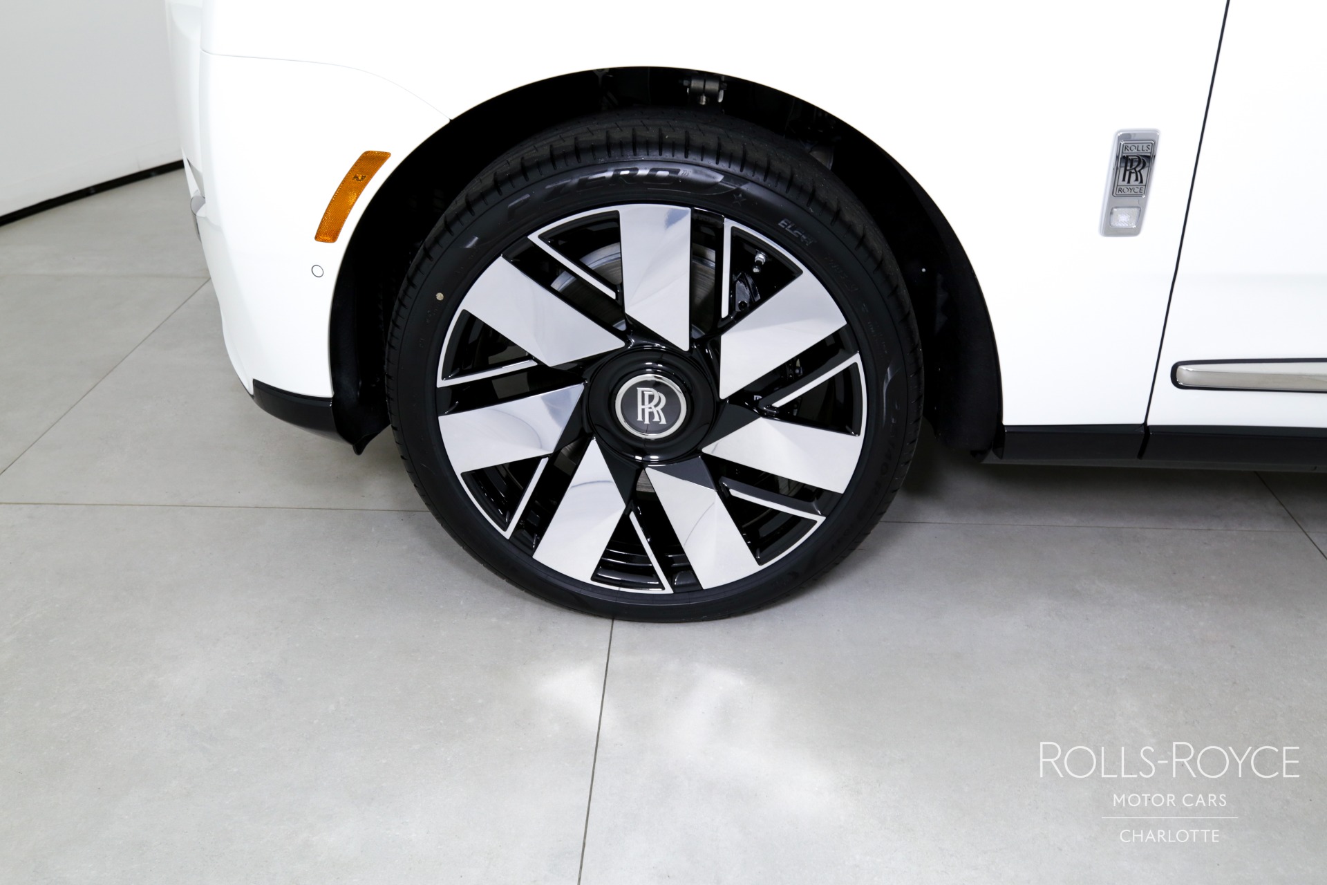 New 2025 Rolls-Royce Cullinan | Charlotte, NC