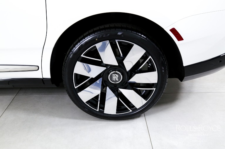 New-2025-Rolls-Royce-Cullinan