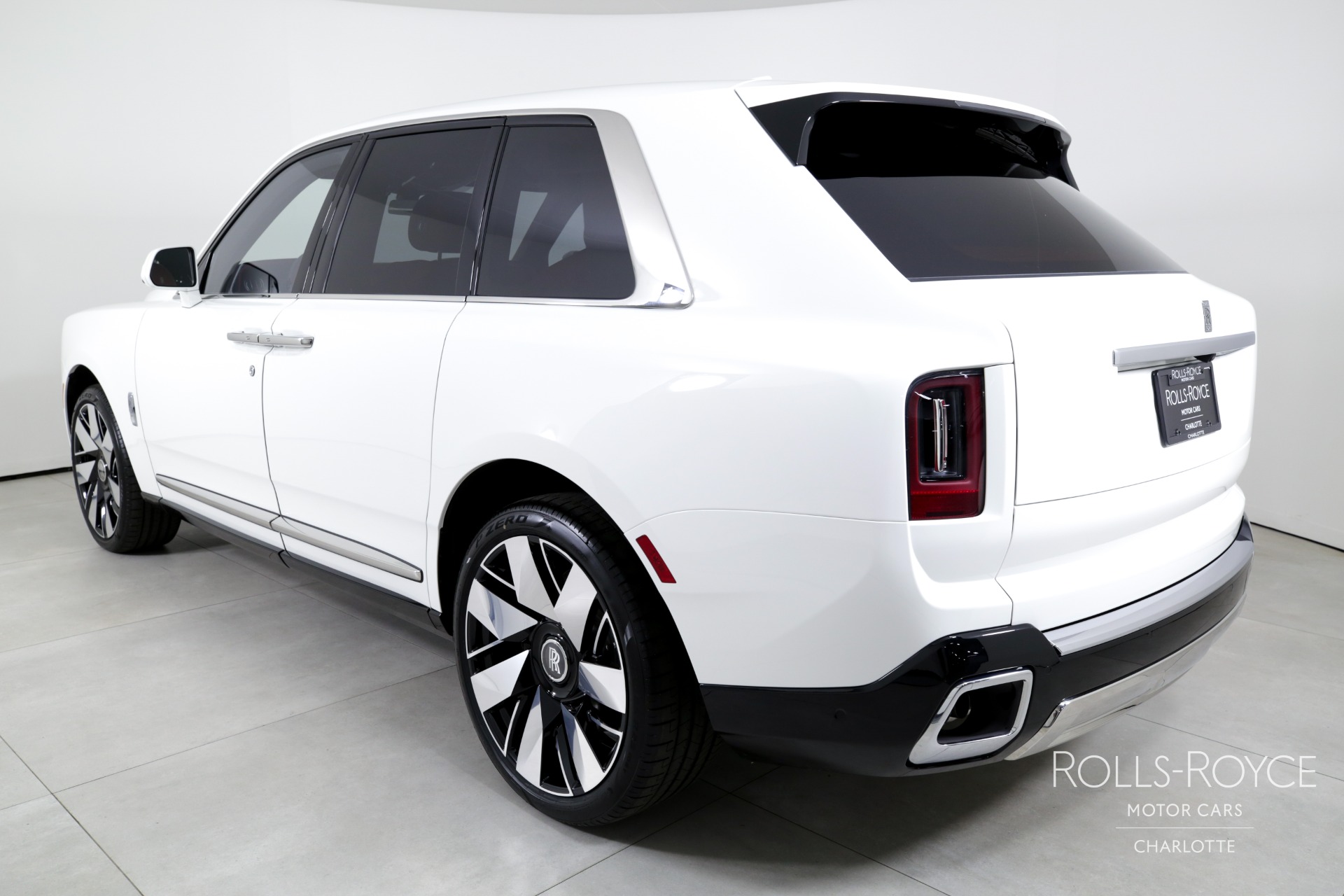 New 2025 Rolls-Royce Cullinan | Charlotte, NC