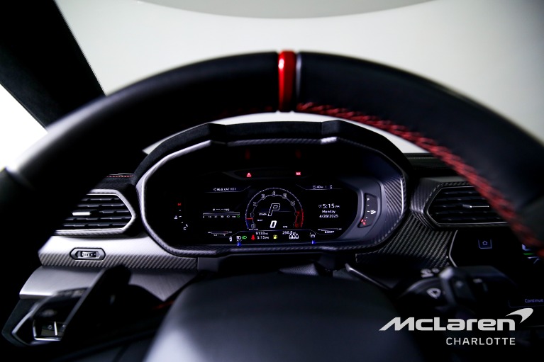 Used-2023-Lamborghini-Urus-Performante