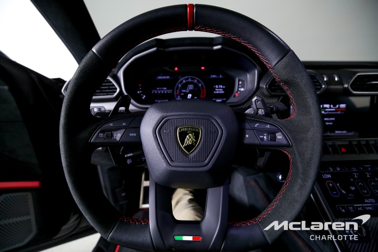 Used-2023-Lamborghini-Urus-Performante