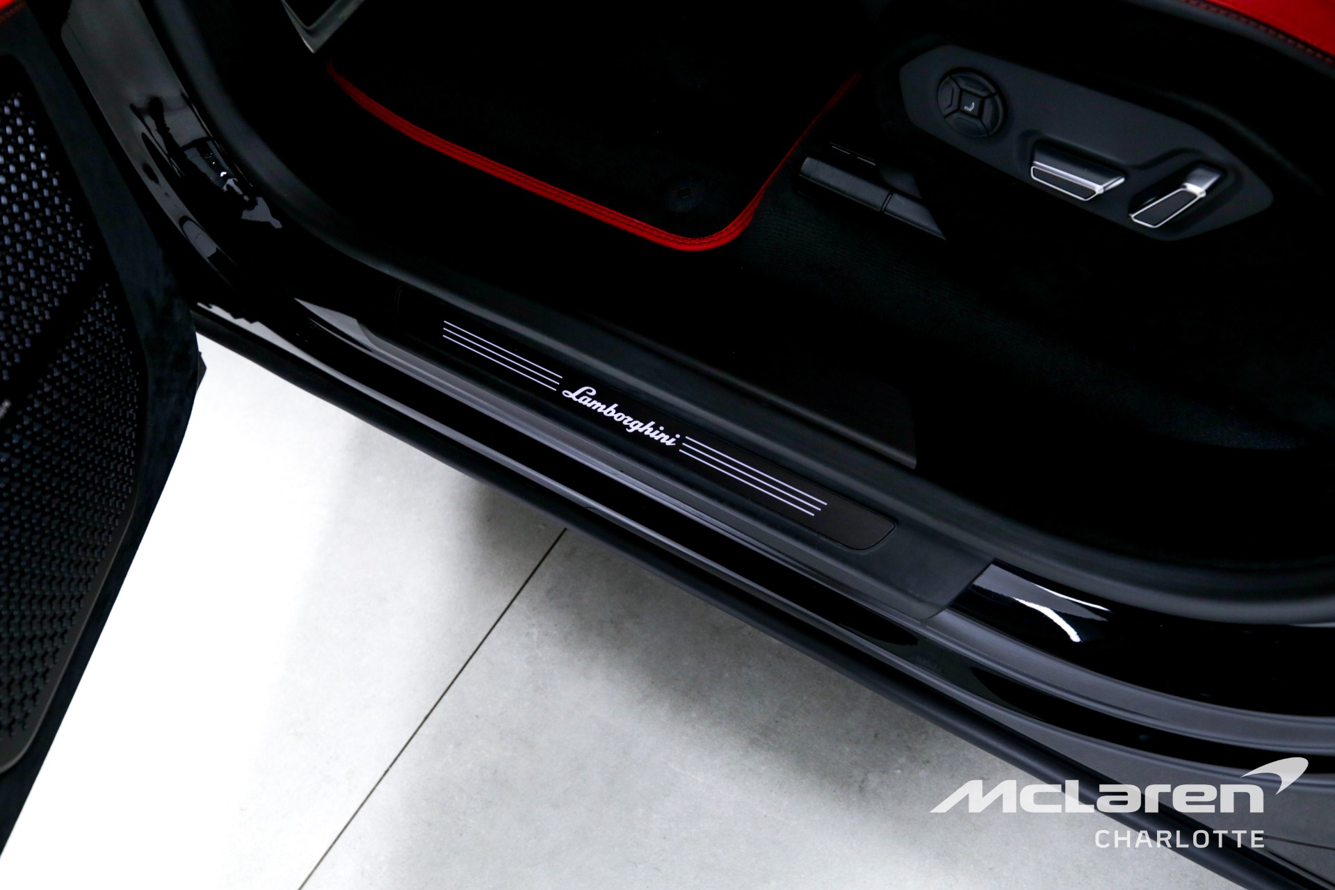 Used 2023 Lamborghini Urus Performante | Charlotte, NC