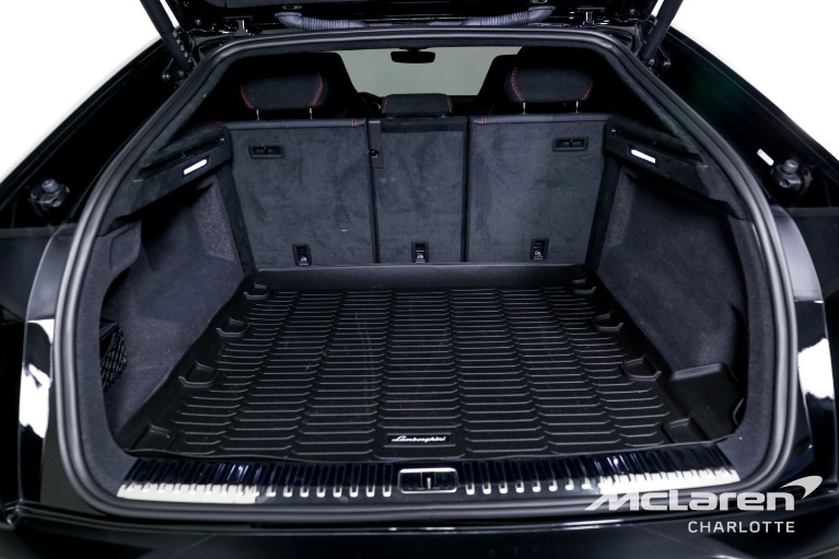 Used-2023-Lamborghini-Urus-Performante