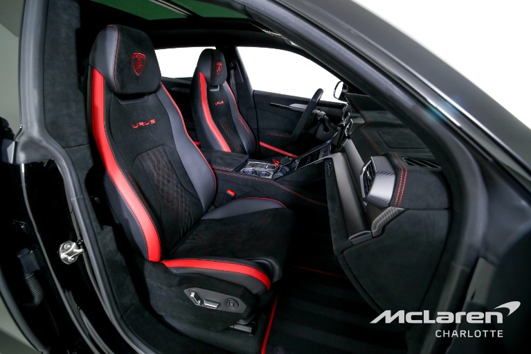 Used-2023-Lamborghini-Urus-Performante