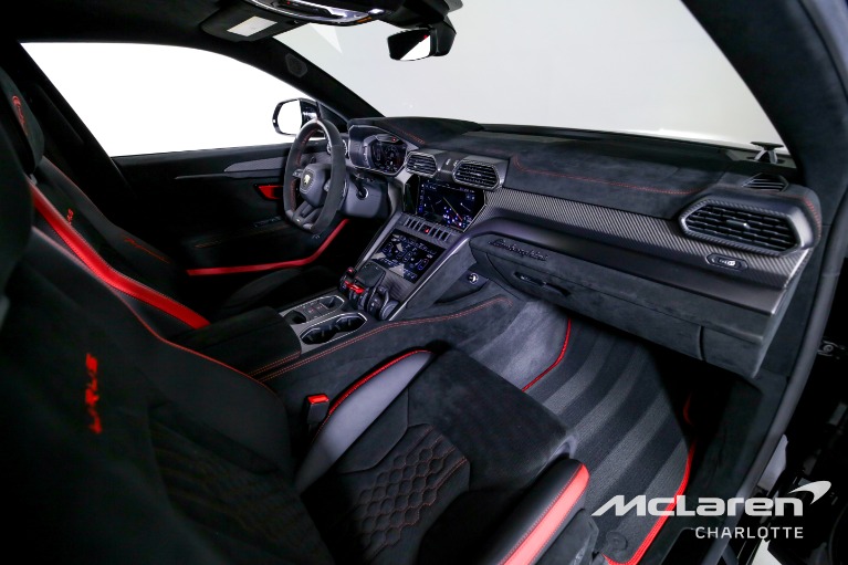 Used-2023-Lamborghini-Urus-Performante