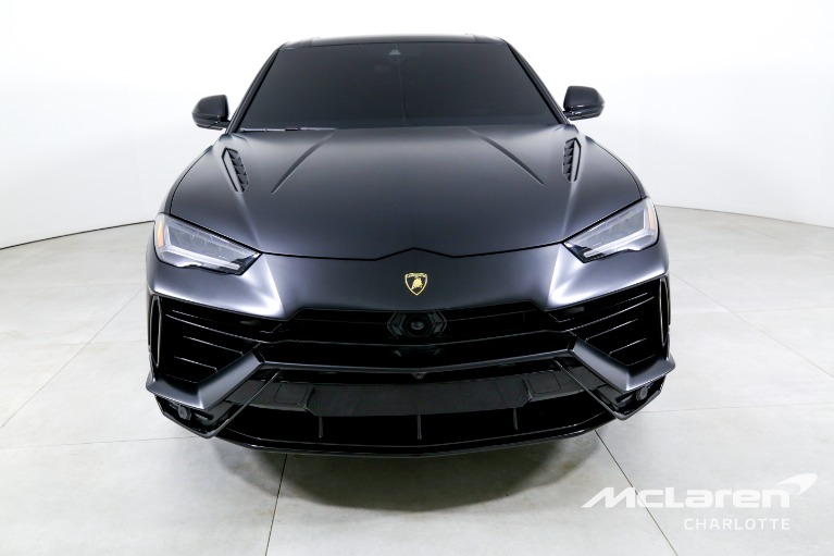 Used-2023-Lamborghini-Urus-Performante