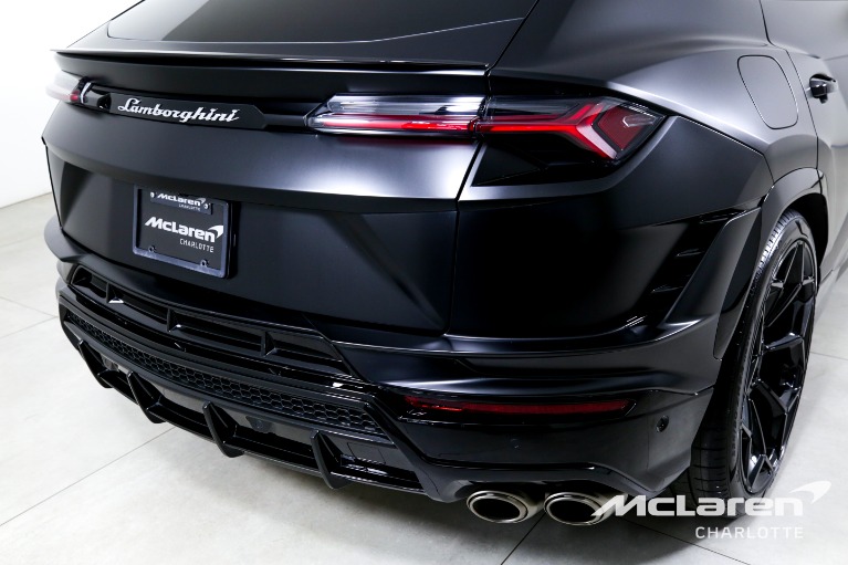 Used-2023-Lamborghini-Urus-Performante