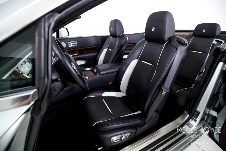 Used-2017-Rolls-Royce-Dawn