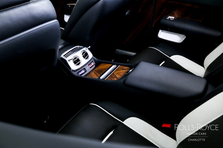 Used-2017-Rolls-Royce-Dawn