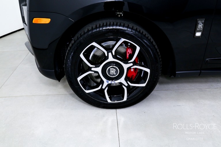 Used-2024-Rolls-Royce-Black-Badge-Cullinan