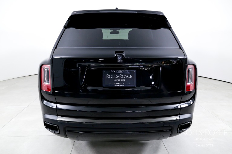 Used-2024-Rolls-Royce-Black-Badge-Cullinan