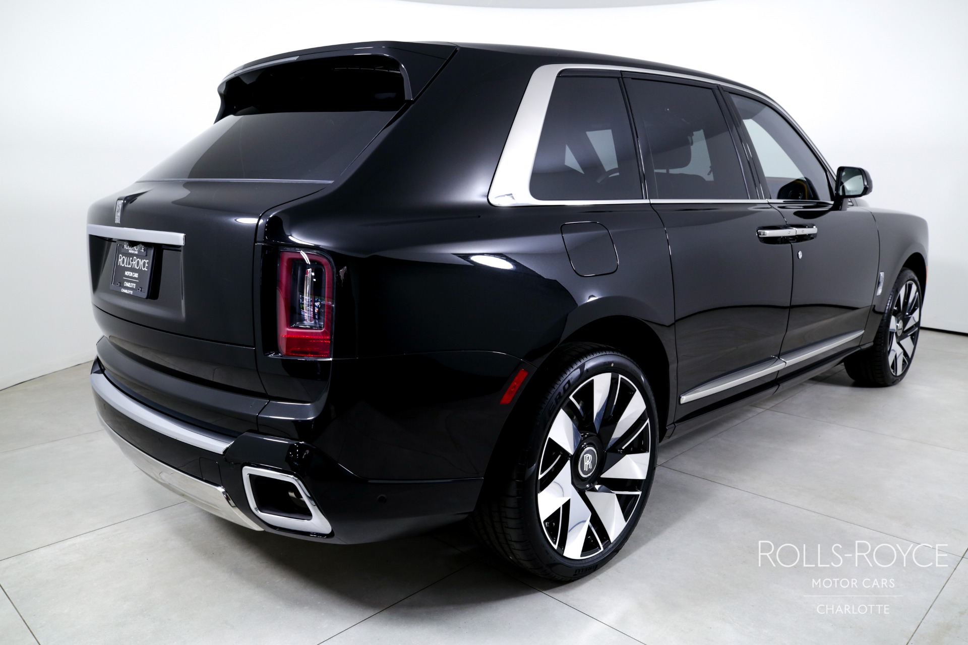 New 2025 Rolls-Royce Cullinan | Charlotte, NC