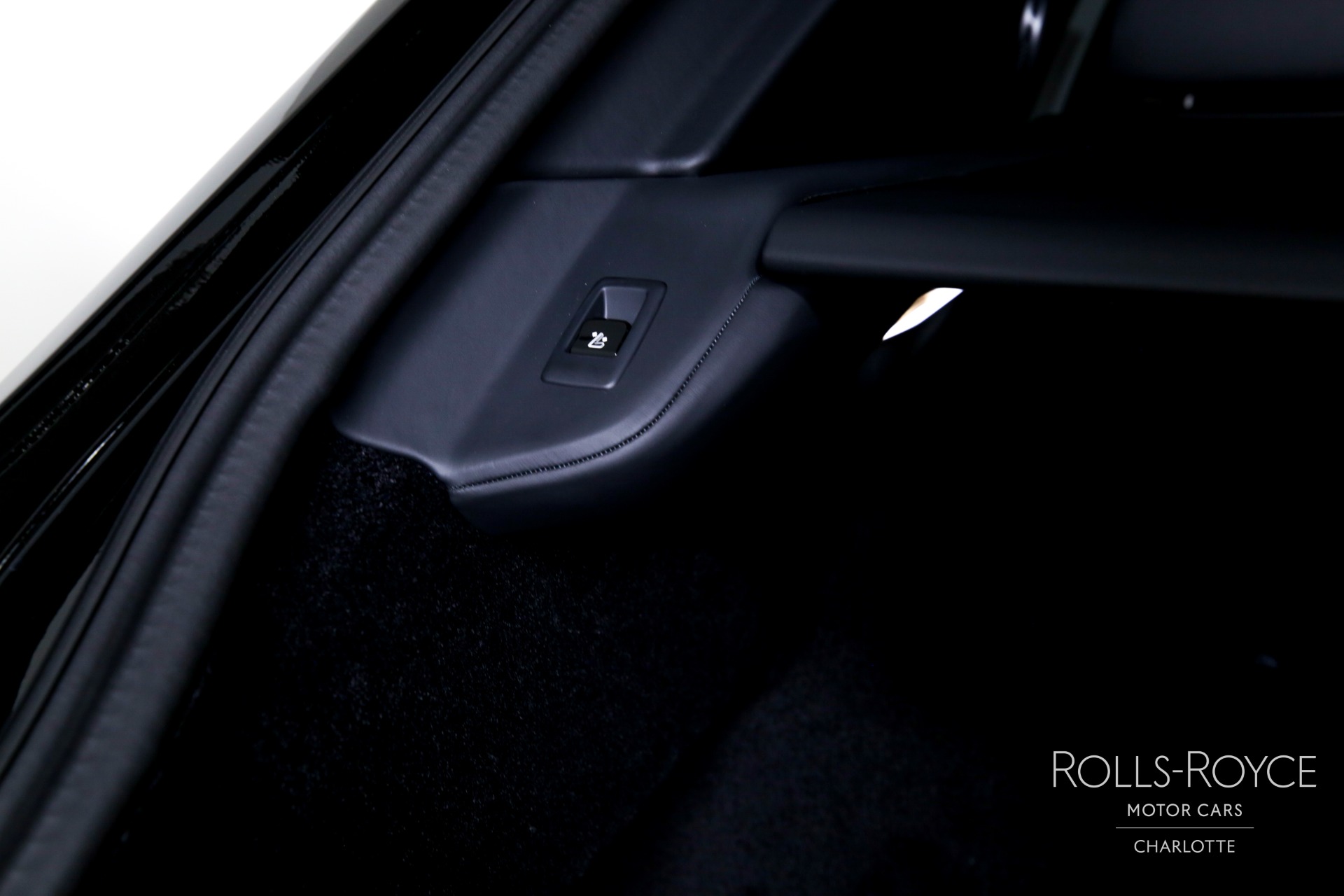 New 2025 Rolls-Royce Cullinan | Charlotte, NC