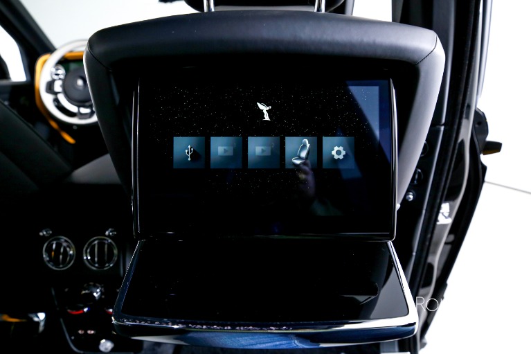 Used-2025-Rolls-Royce-Cullinan