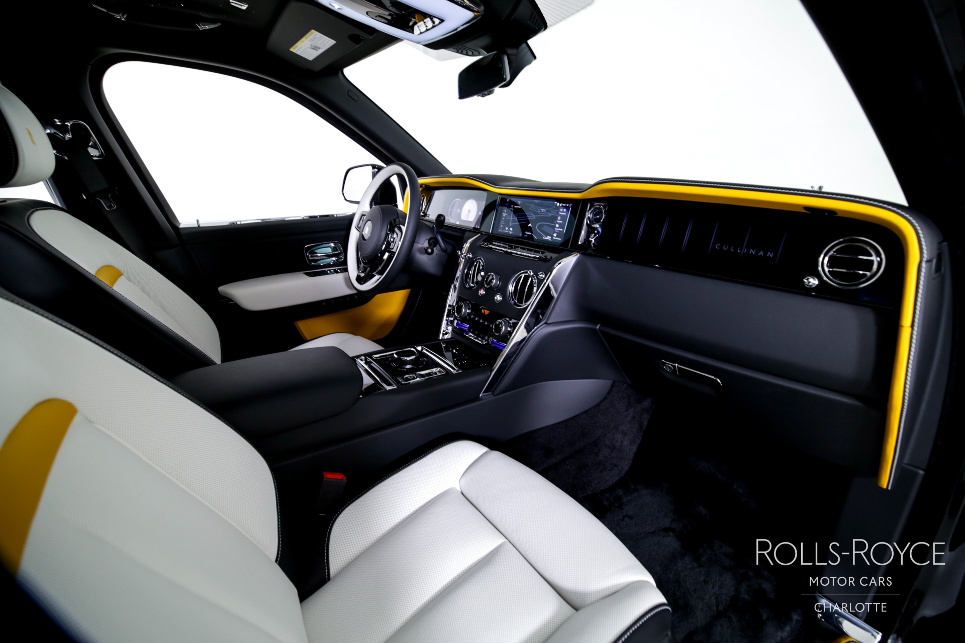 New 2025 Rolls-Royce Cullinan | Charlotte, NC
