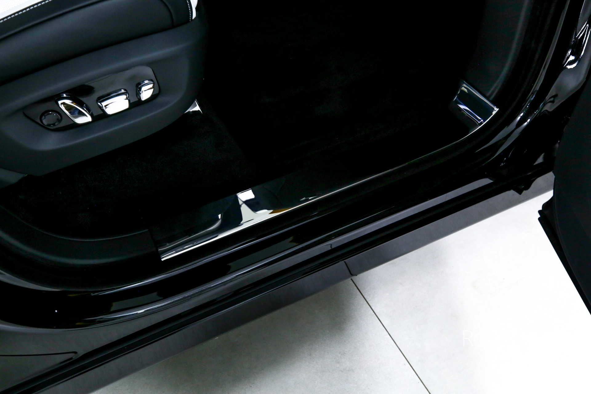New 2025 Rolls-Royce Cullinan | Charlotte, NC