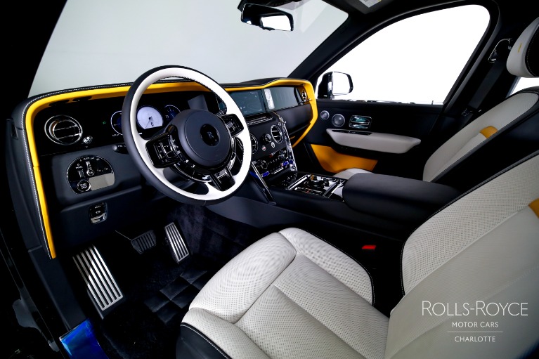 Used-2025-Rolls-Royce-Cullinan