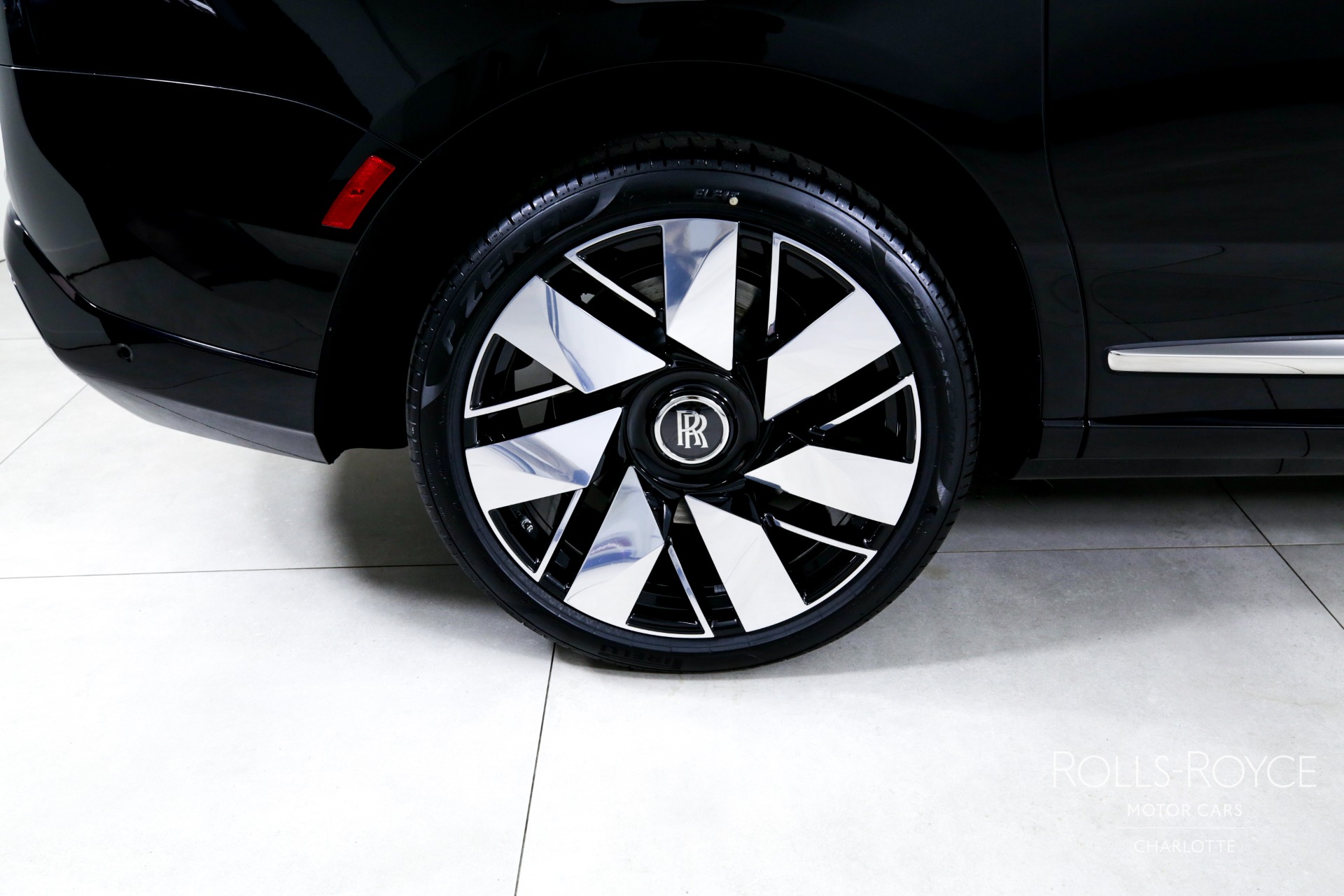 New 2025 Rolls-Royce Cullinan | Charlotte, NC