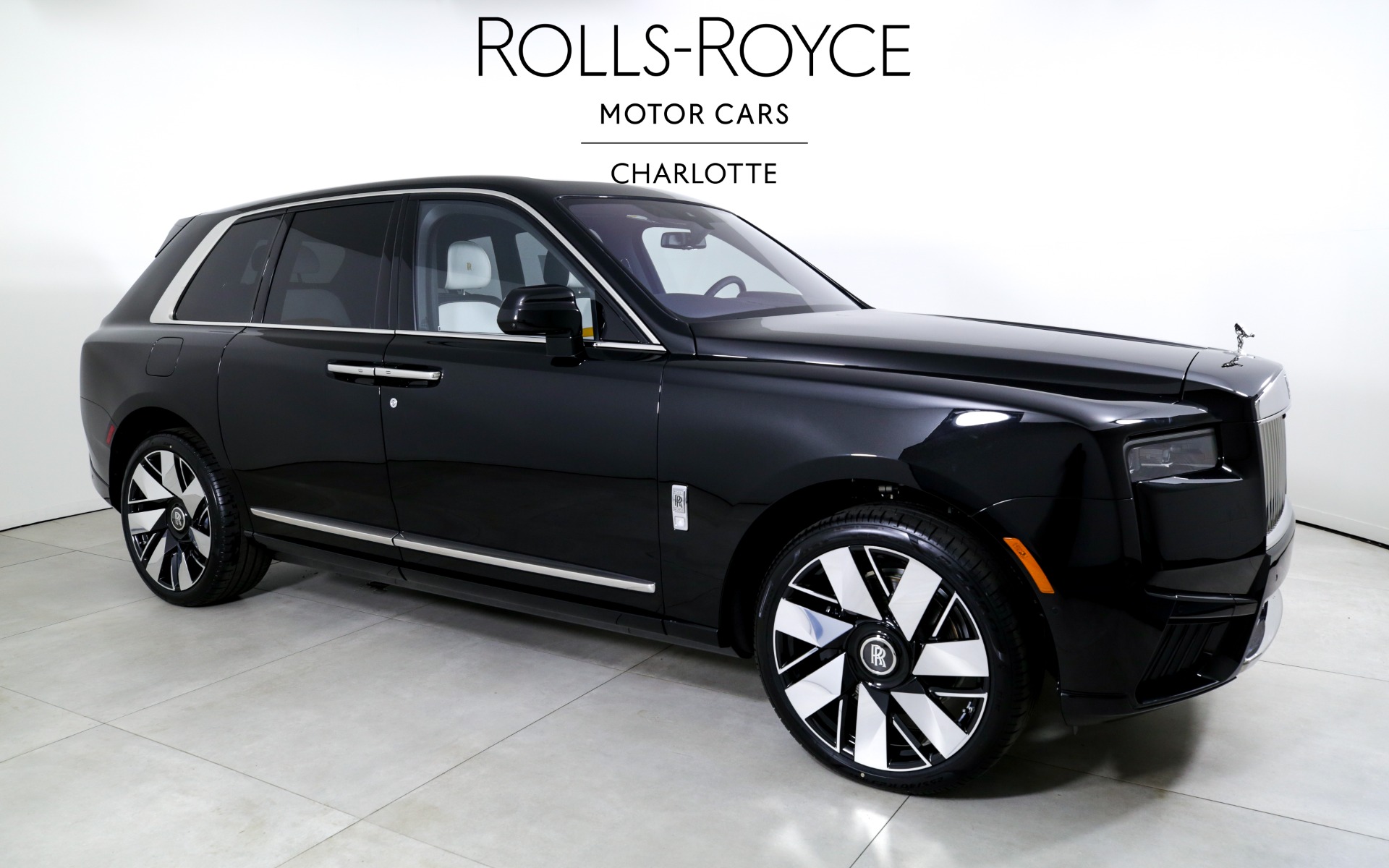 New 2025 Rolls-Royce Cullinan | Charlotte, NC