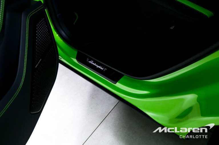 Used-2024-Lamborghini-Urus-S