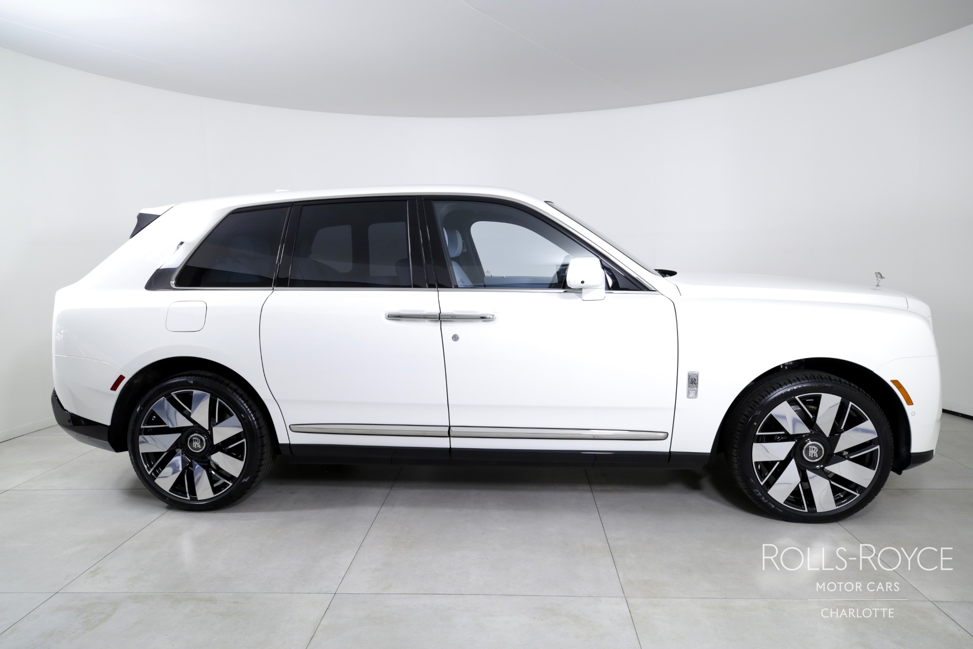 New 2025 Rolls-Royce Cullinan | Charlotte, NC